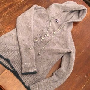 Hooded wool Patagonia sweater